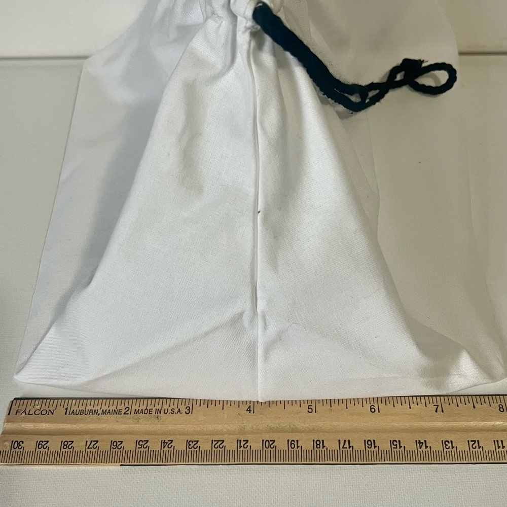CHANEL Cotton Drawstring Bag and CHANEL Notecard - Picture 8 of 8